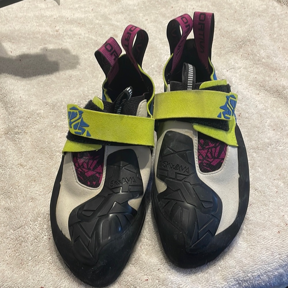 LA SPORTIVA SKWAMA WOMENS CLIMBING SHOE